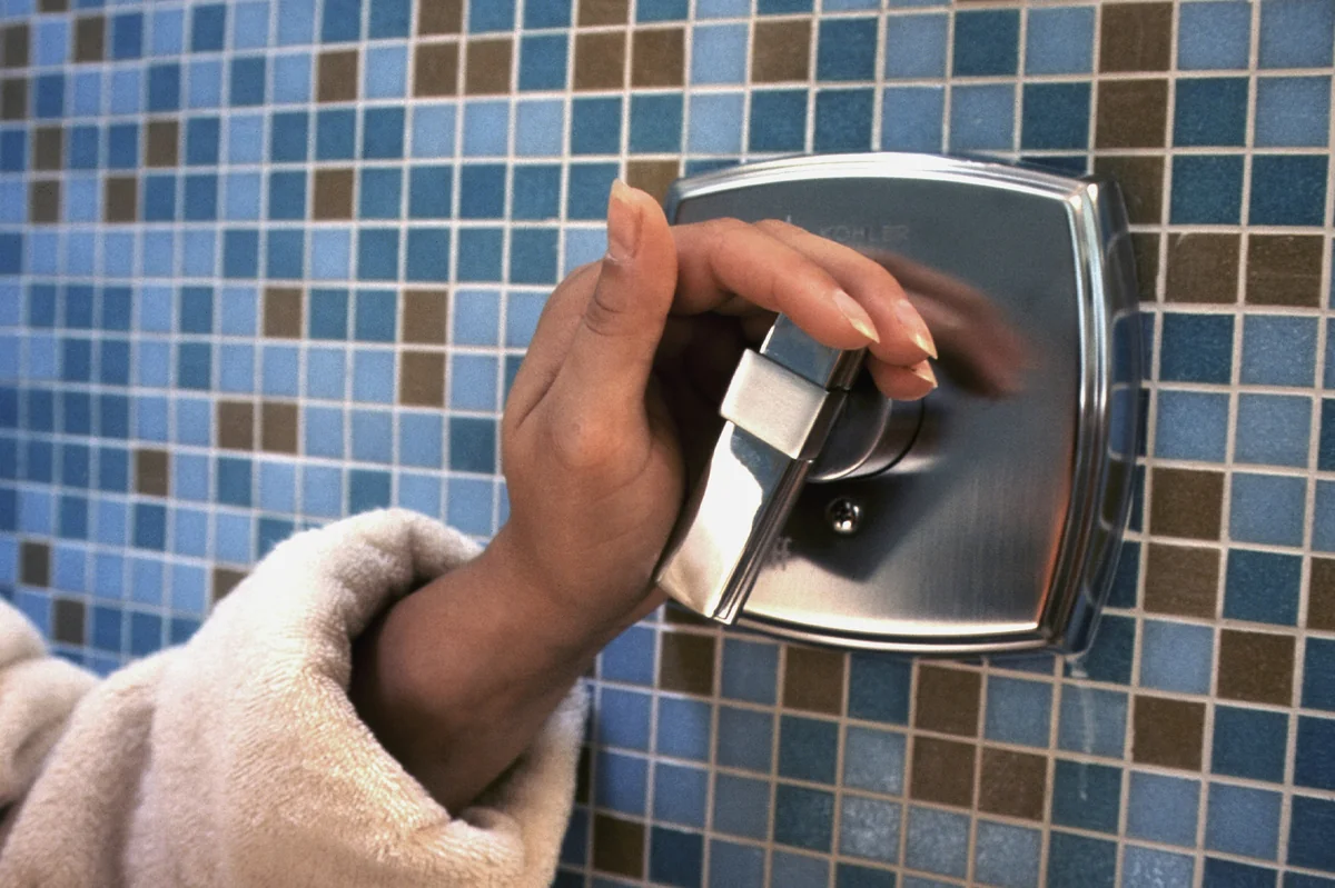 A bathroom adjusted for disabled - best automatic soap dispensers for bathrooms