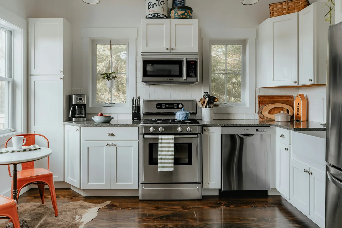 Kitchen 1/3 (IG: @clay.banks) - best multipurpose cleaning sprays for kitchens
