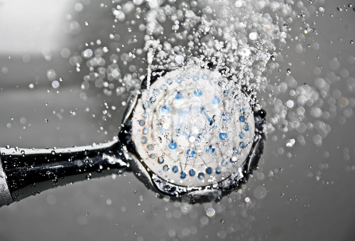 shower, shower head, water, waterdrop, run down, to bathe, hygiene, nature, to wash, personal hygiene, metal, silver, chrome, wet, splash, structure - top rated shower heads for low water pressure