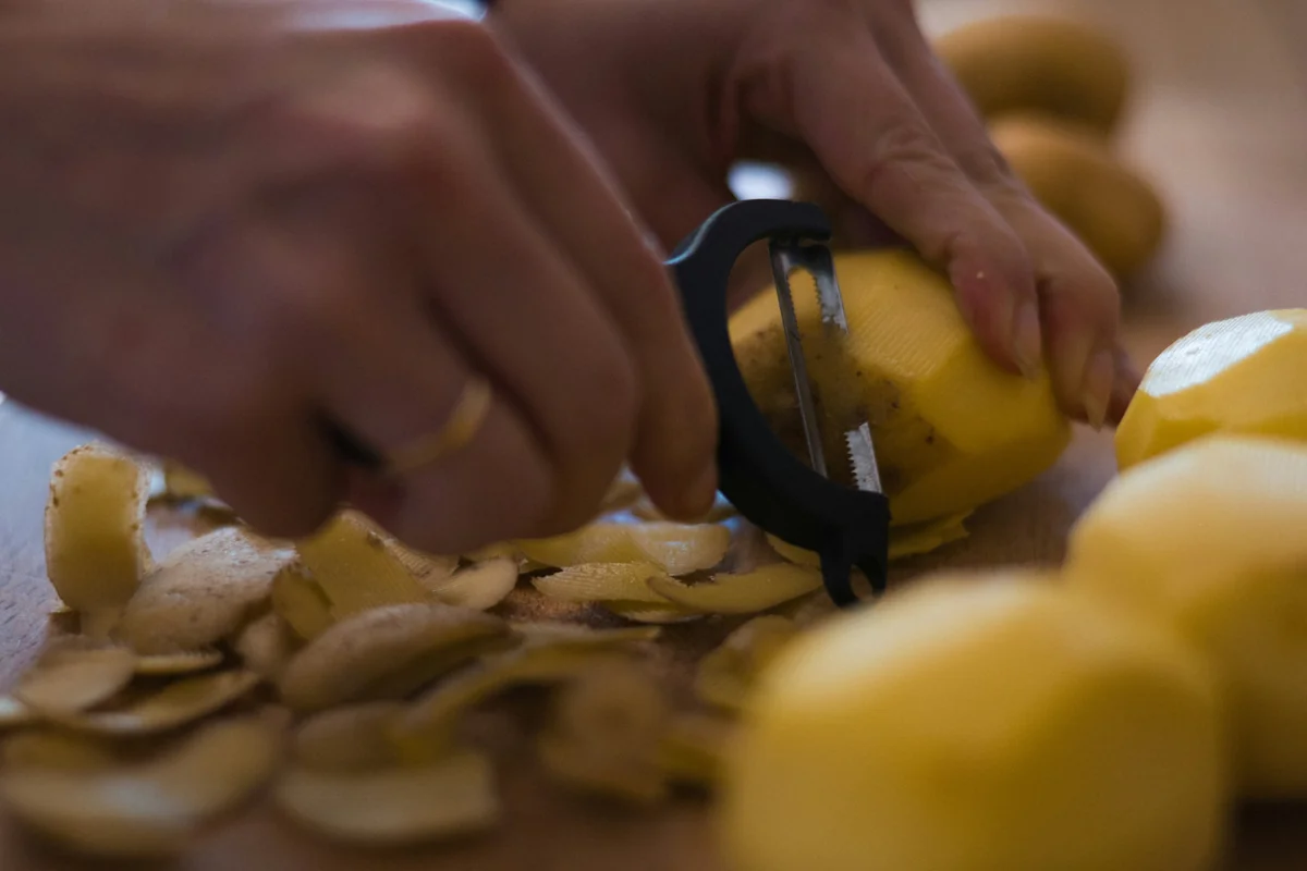 Cooking Potatoes in the morning - top rated vegetable peelers for easy prep